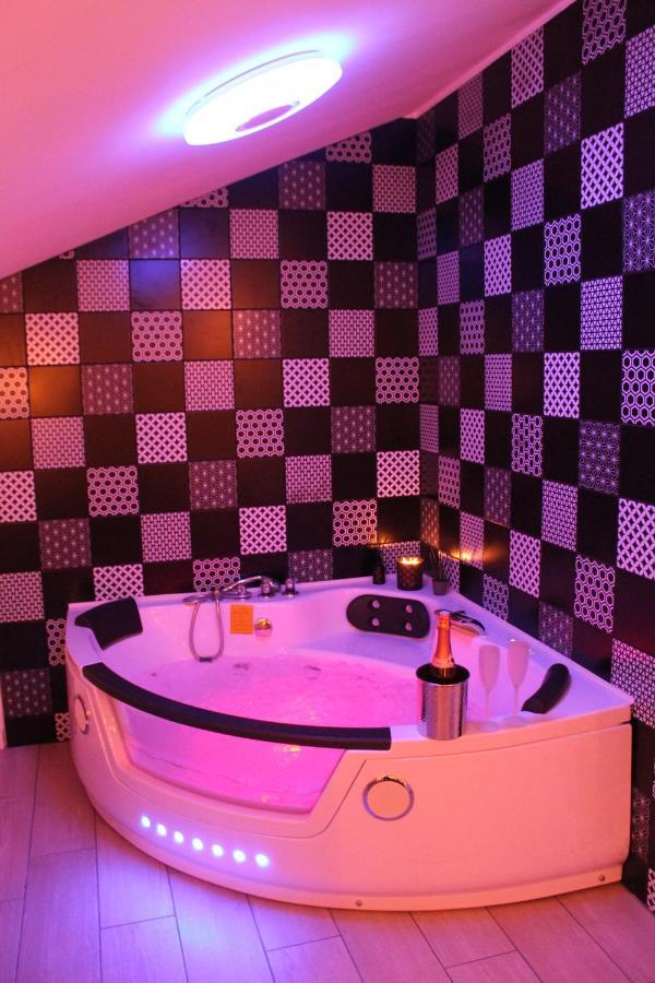 Le logis du bien-être, balnéo&sauna dans chambre Vertou Esterno foto